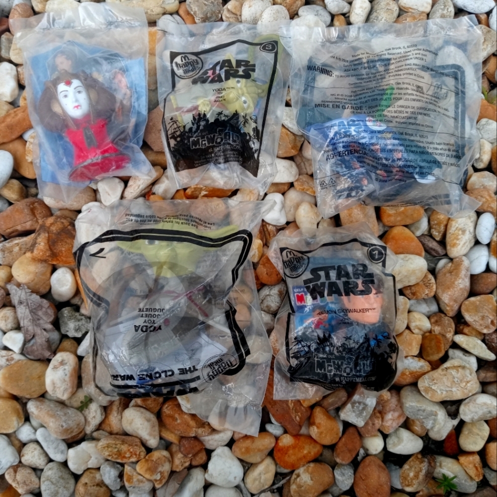 Starwars Retro McDonald's/🍔 BurgerKing Kids Toy's
